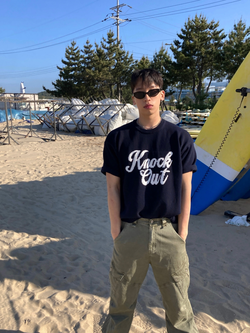 반팔 티셔츠 모델 착용 이미지-S1L9