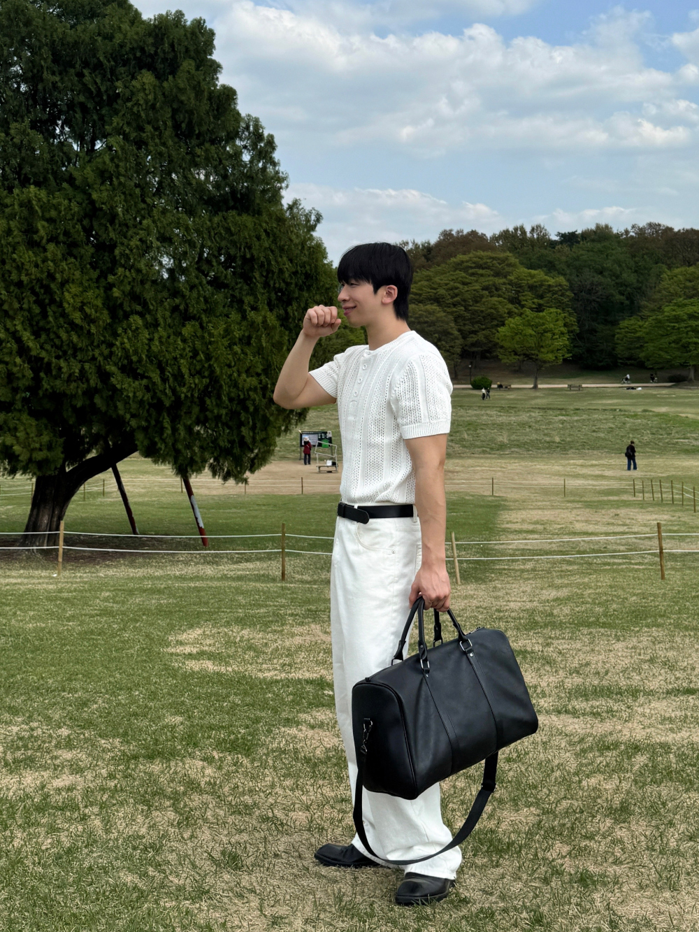 반팔 티셔츠 모델 착용 이미지-S1L25