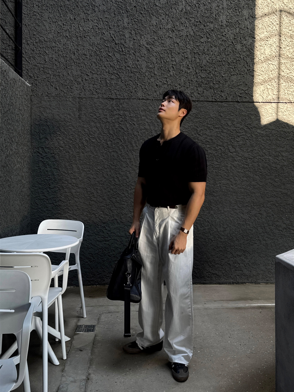 반팔 티셔츠 모델 착용 이미지-S1L31