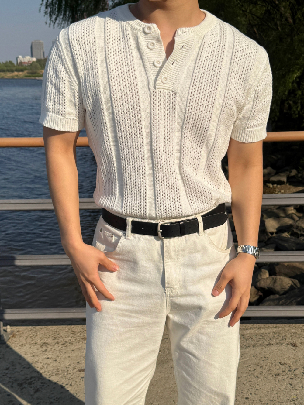 반팔 티셔츠 모델 착용 이미지-S1L7