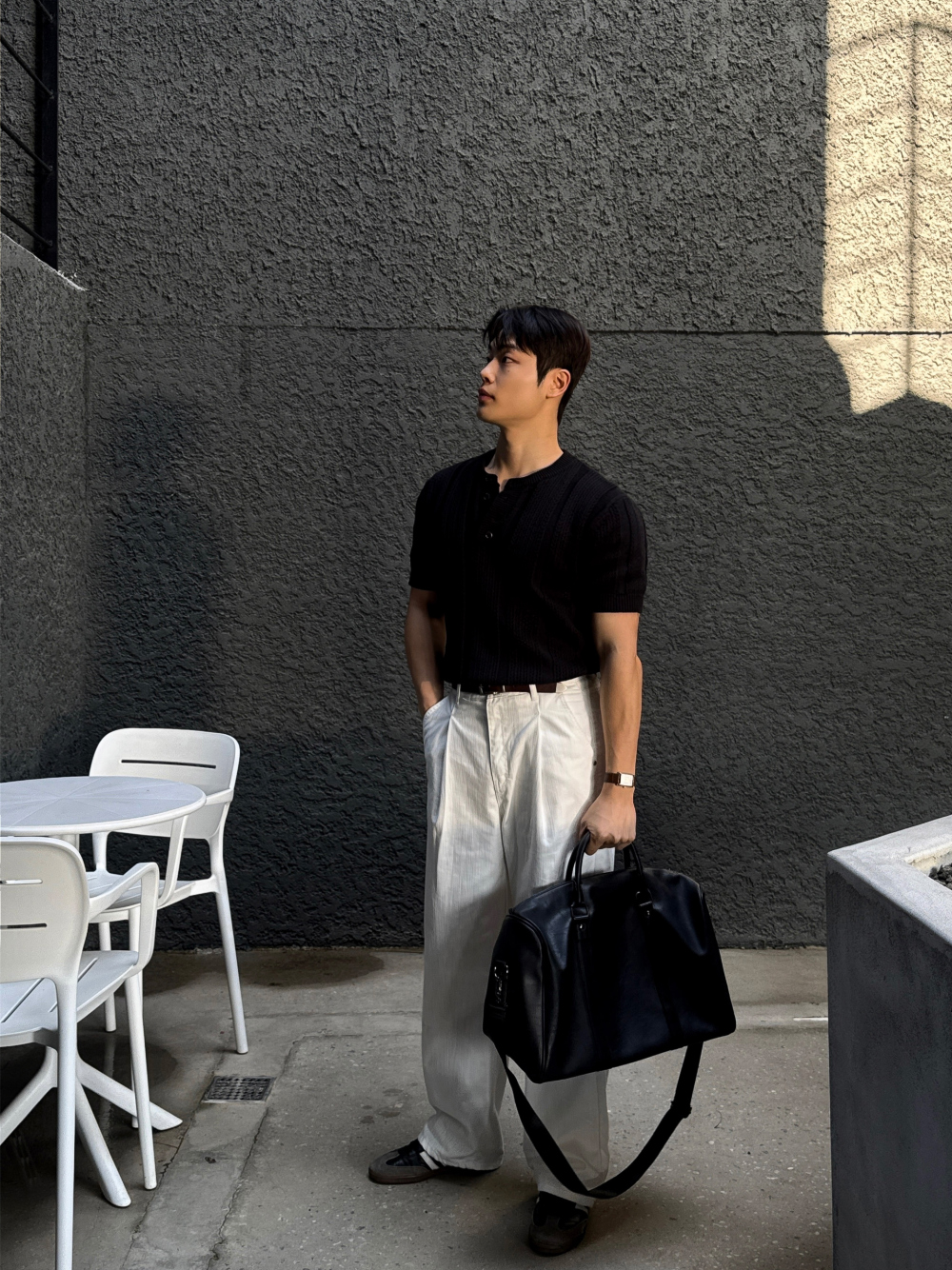 반팔 티셔츠 모델 착용 이미지-S1L32