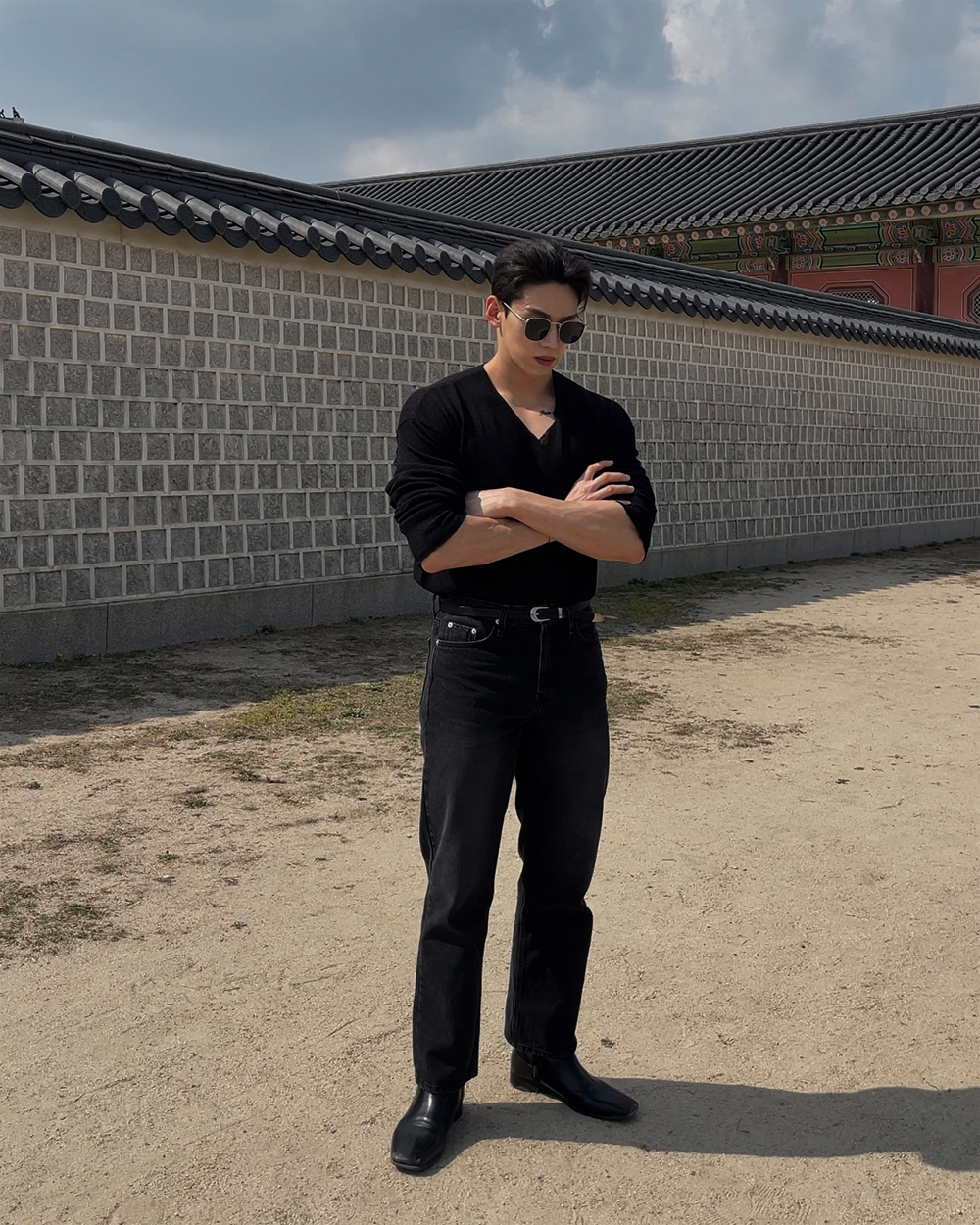 긴팔 티셔츠 모델 착용 이미지-S1L38