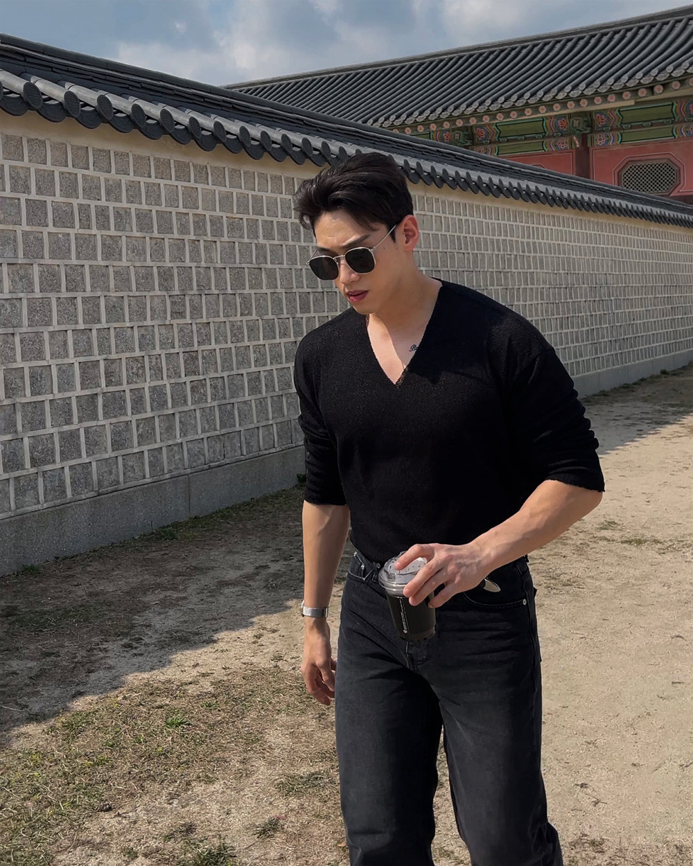 긴팔 티셔츠 모델 착용 이미지-S1L27