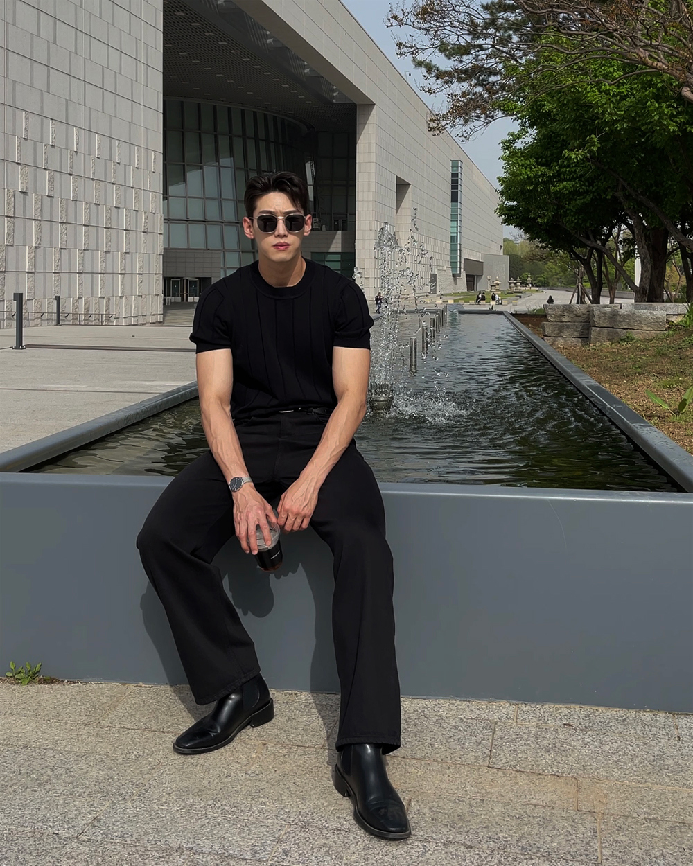 반팔 티셔츠 모델 착용 이미지-S1L25