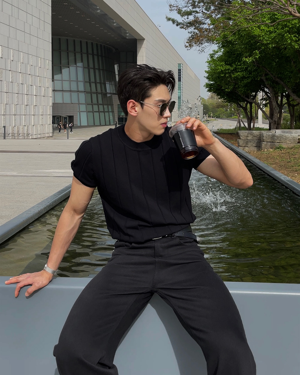 반팔 티셔츠 모델 착용 이미지-S1L23