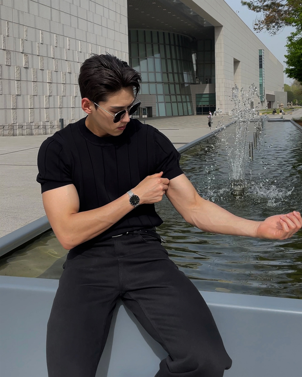 반팔 티셔츠 모델 착용 이미지-S1L26