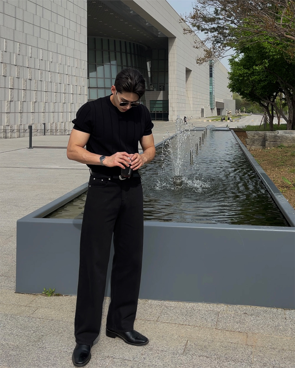 반팔 티셔츠 모델 착용 이미지-S1L29