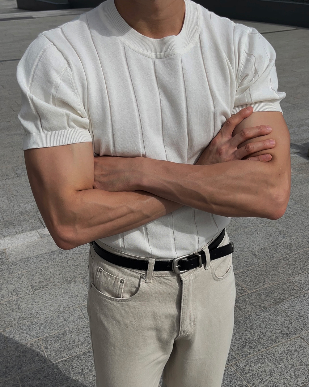 반팔 티셔츠 모델 착용 이미지-S1L34