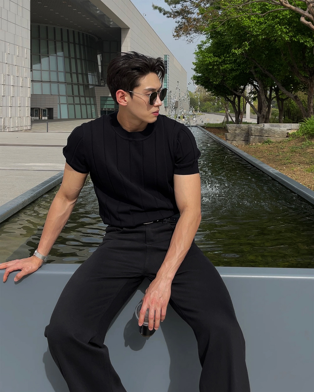 반팔 티셔츠 모델 착용 이미지-S1L22