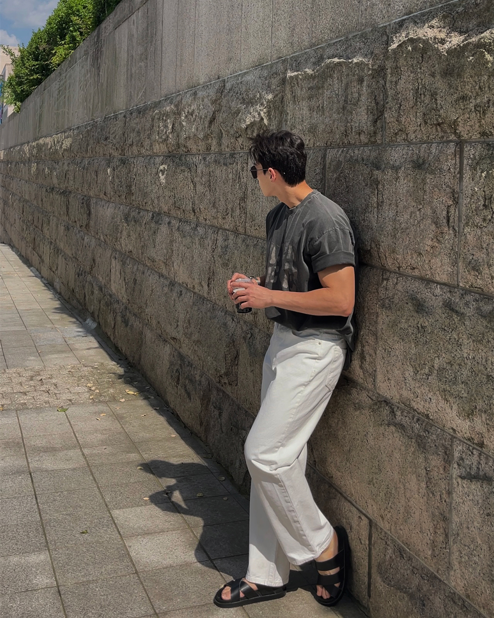 반팔 티셔츠 모델 착용 이미지-S1L24