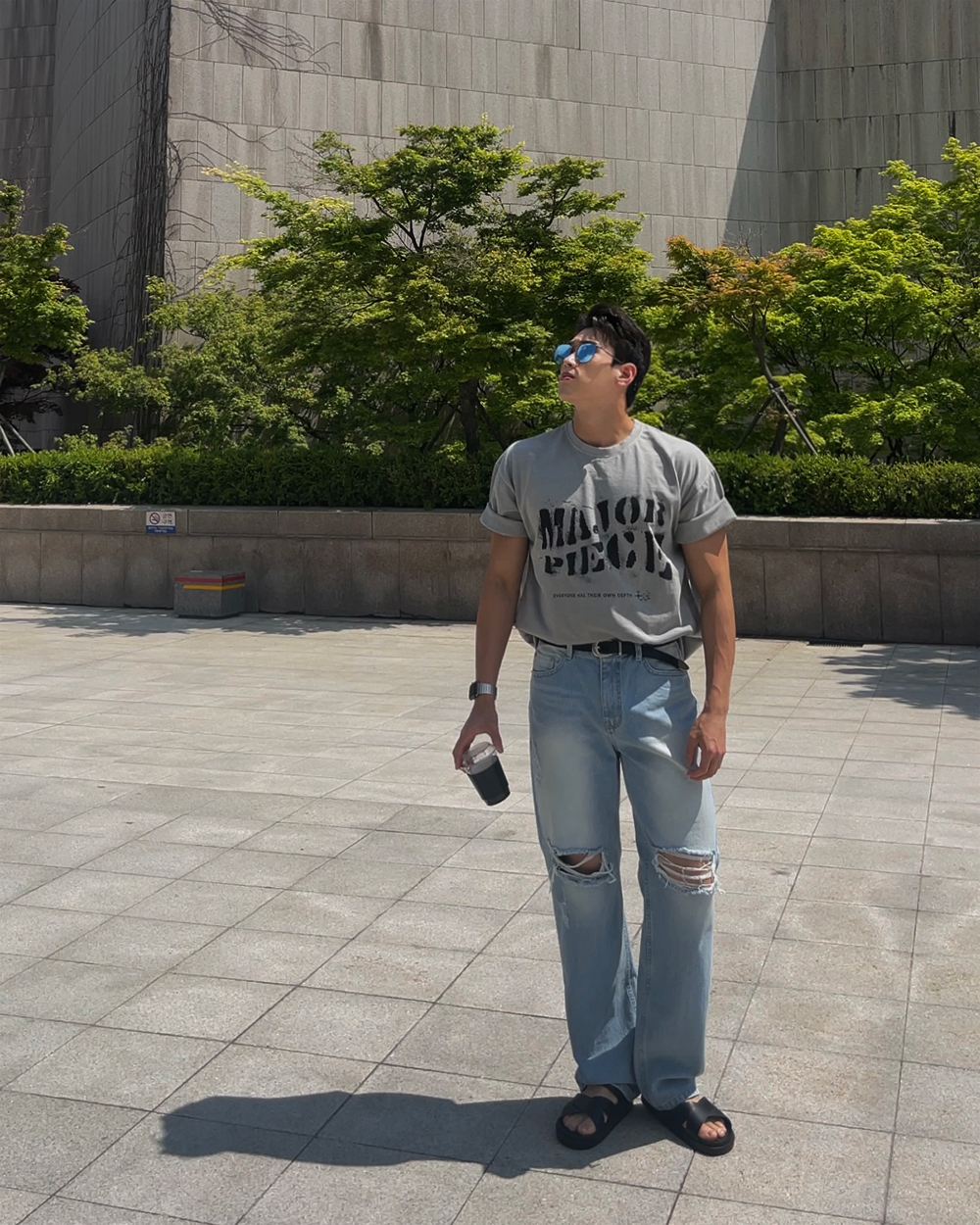 반팔 티셔츠 모델 착용 이미지-S1L36