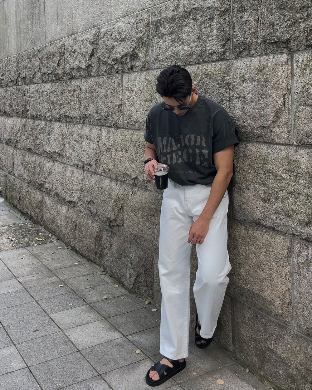 반팔 티셔츠 모델 착용 이미지-S1L25