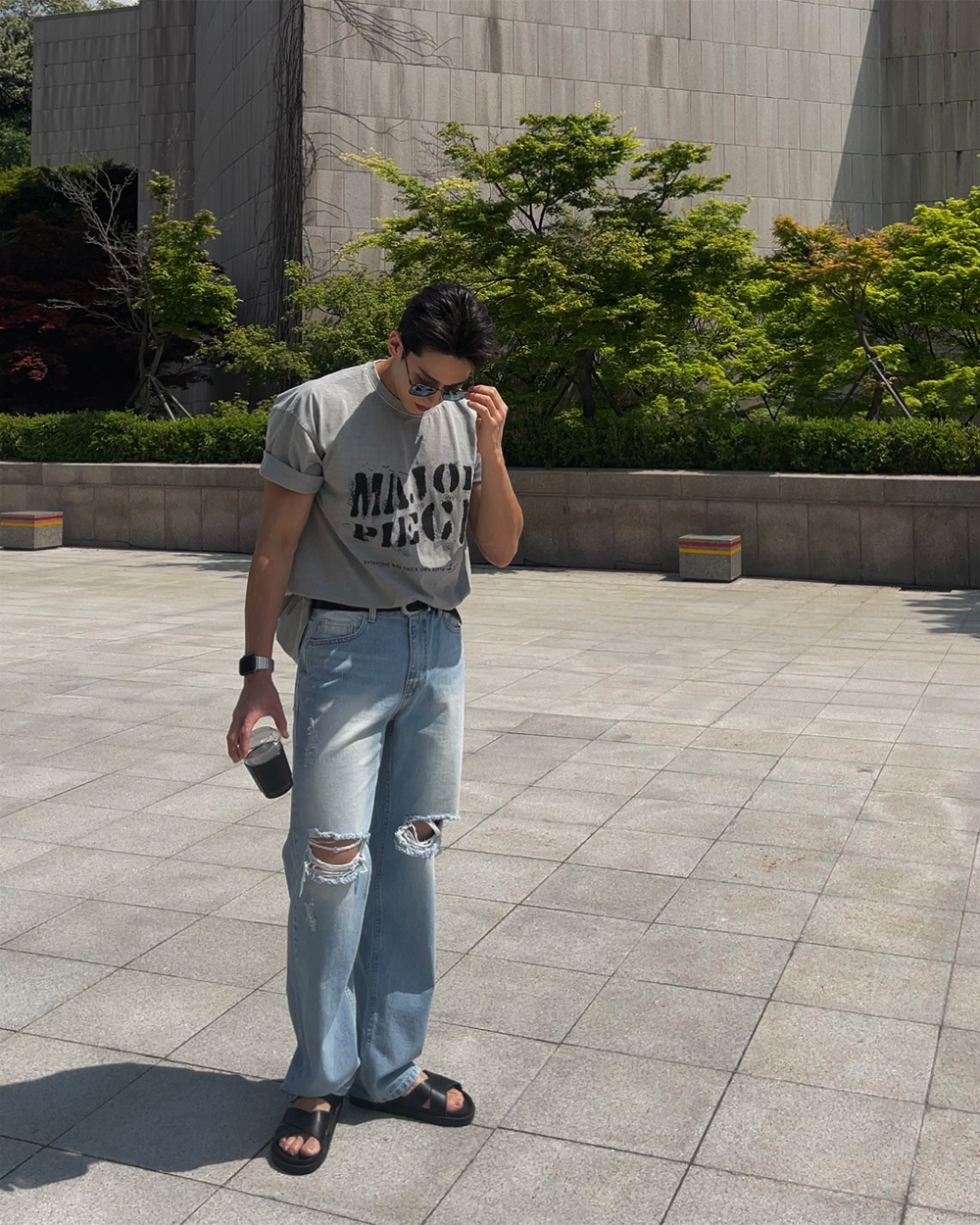 반팔 티셔츠 모델 착용 이미지-S1L39