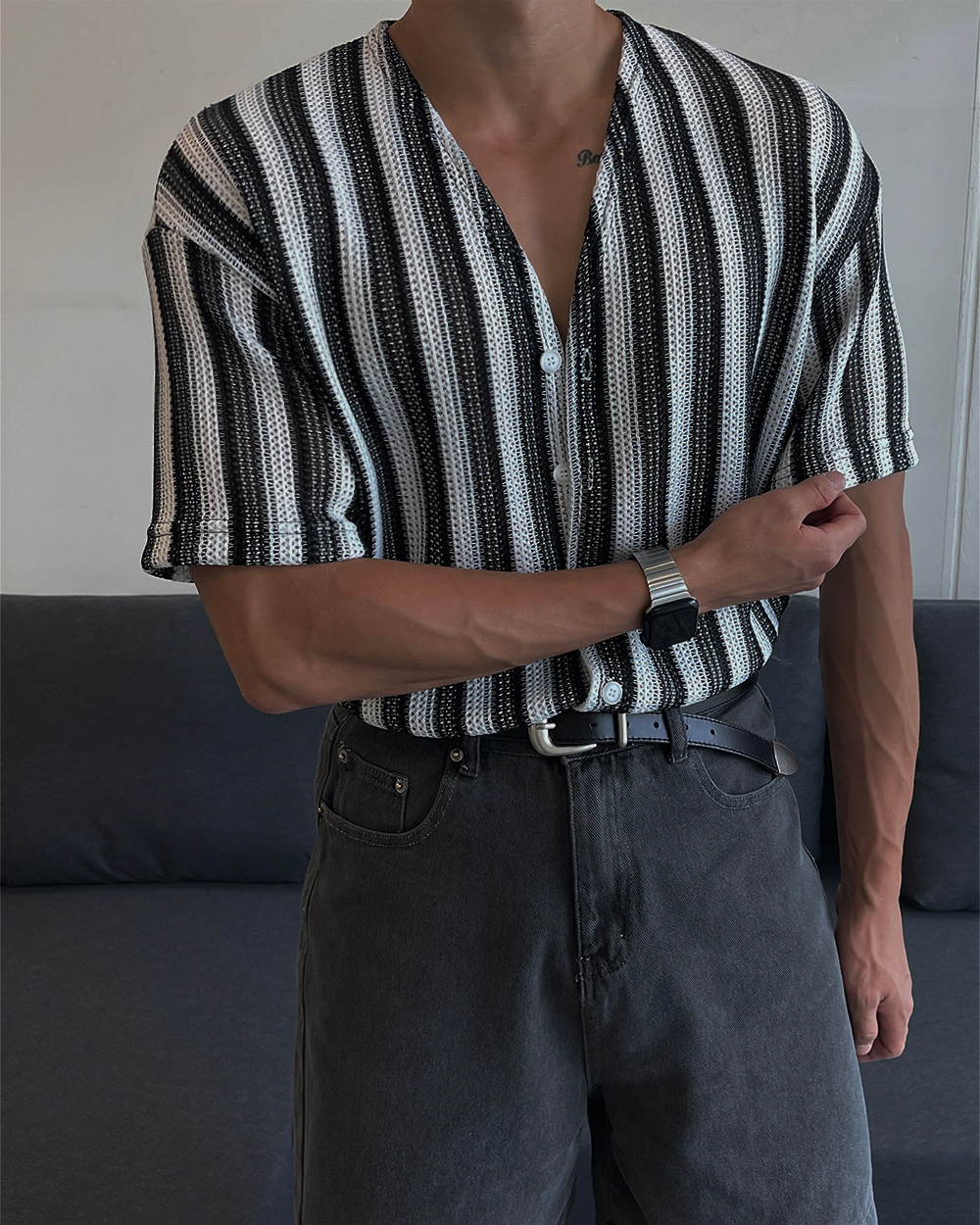 블라우스 모델 착용 이미지-S1L34