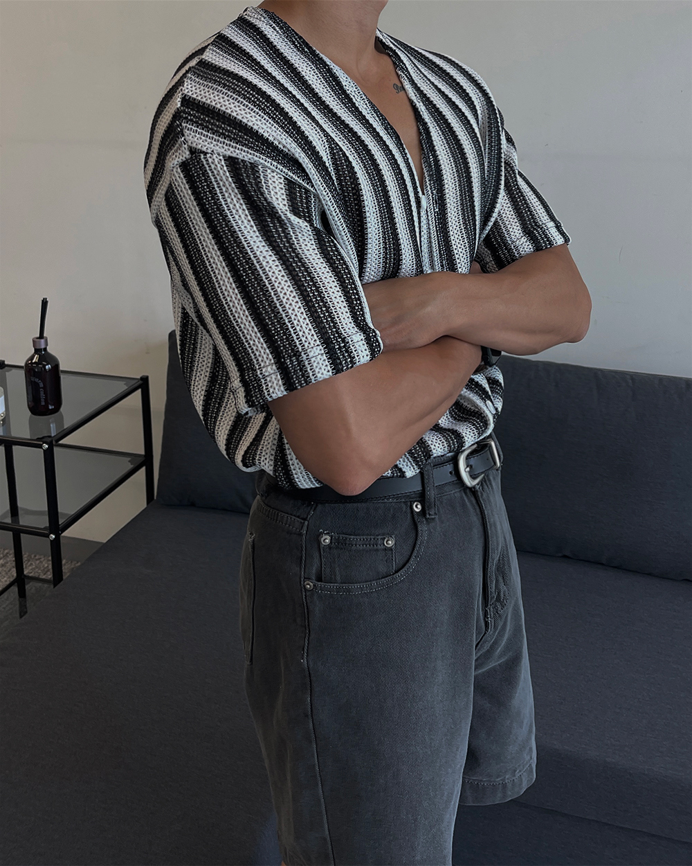 블라우스 모델 착용 이미지-S1L44