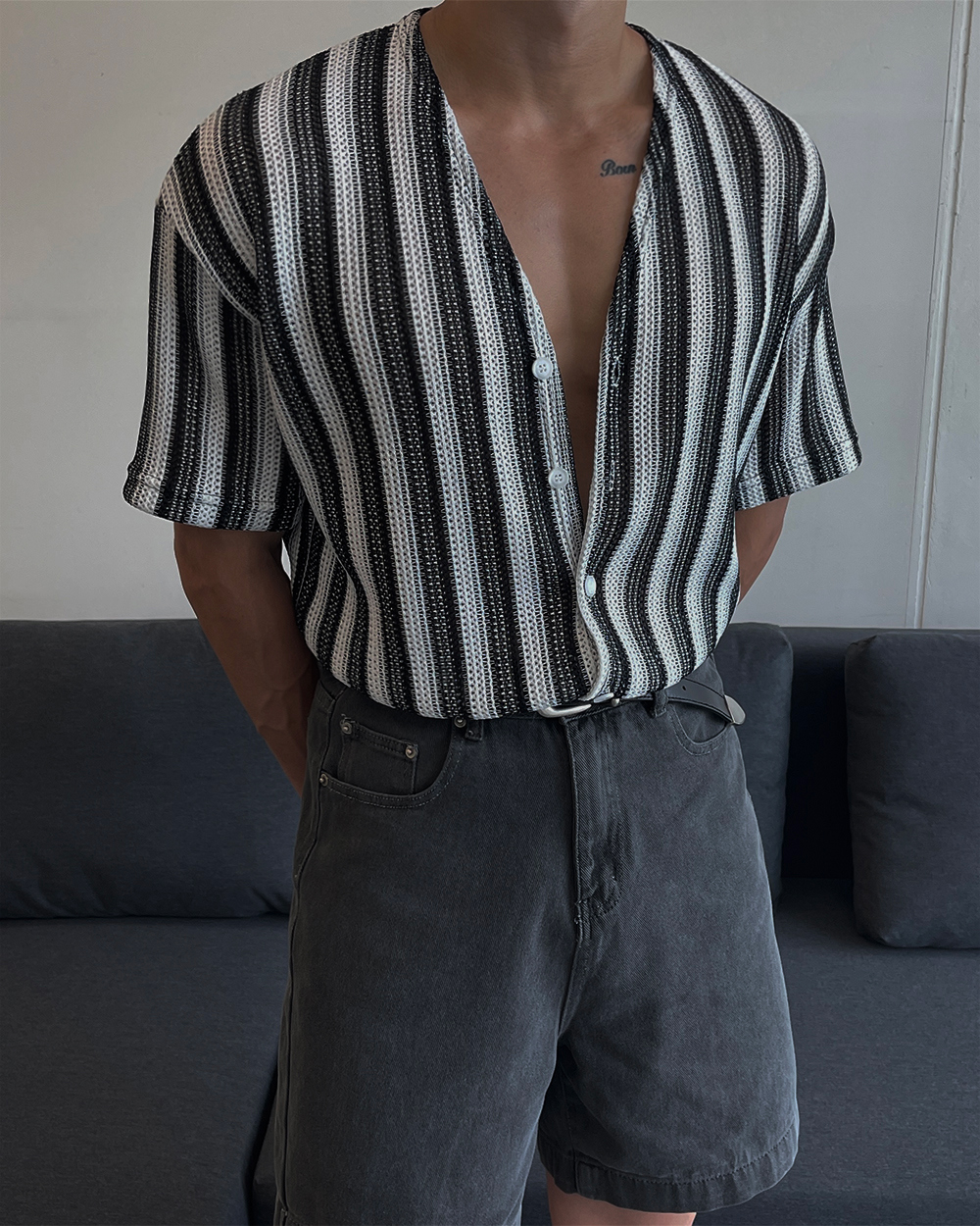 블라우스 모델 착용 이미지-S1L35