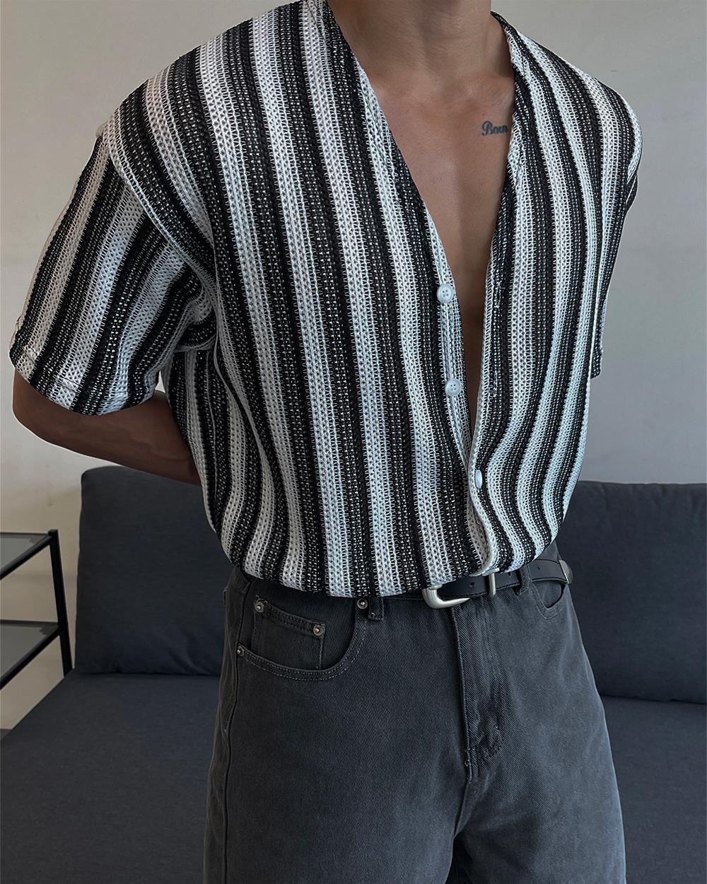 블라우스 모델 착용 이미지-S1L45