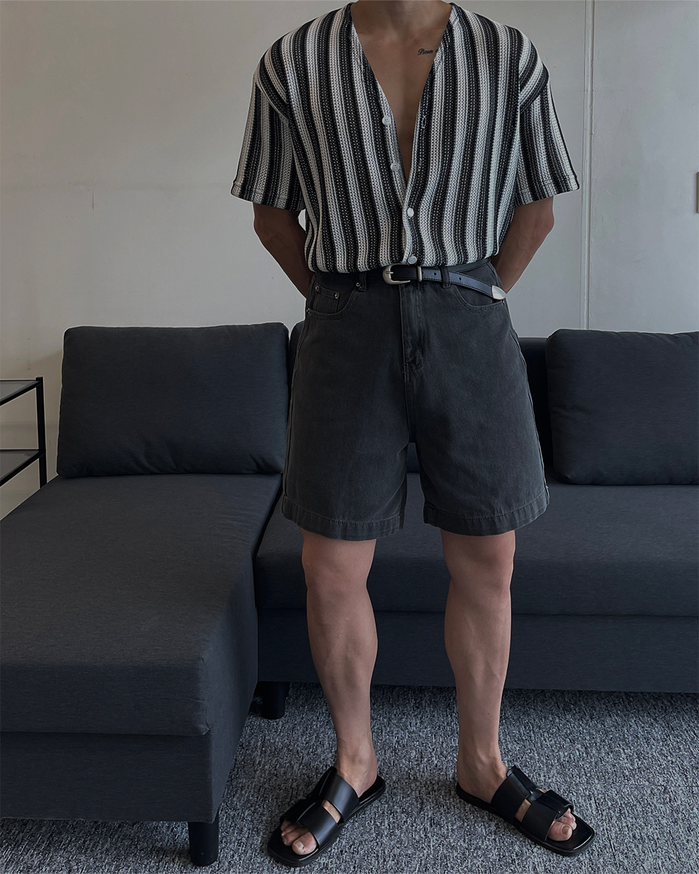 블라우스 모델 착용 이미지-S1L46