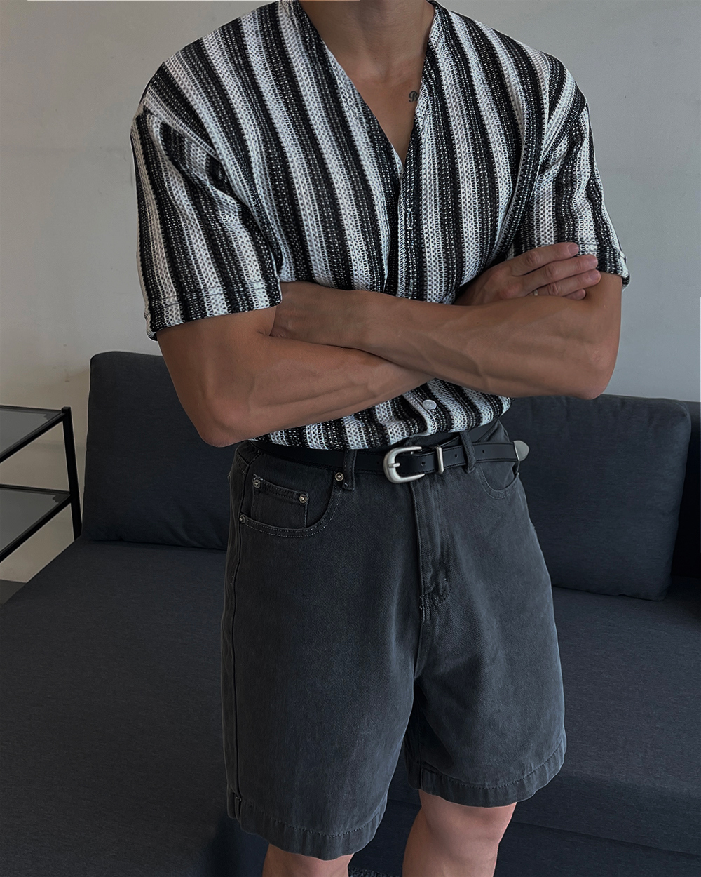 블라우스 모델 착용 이미지-S1L48