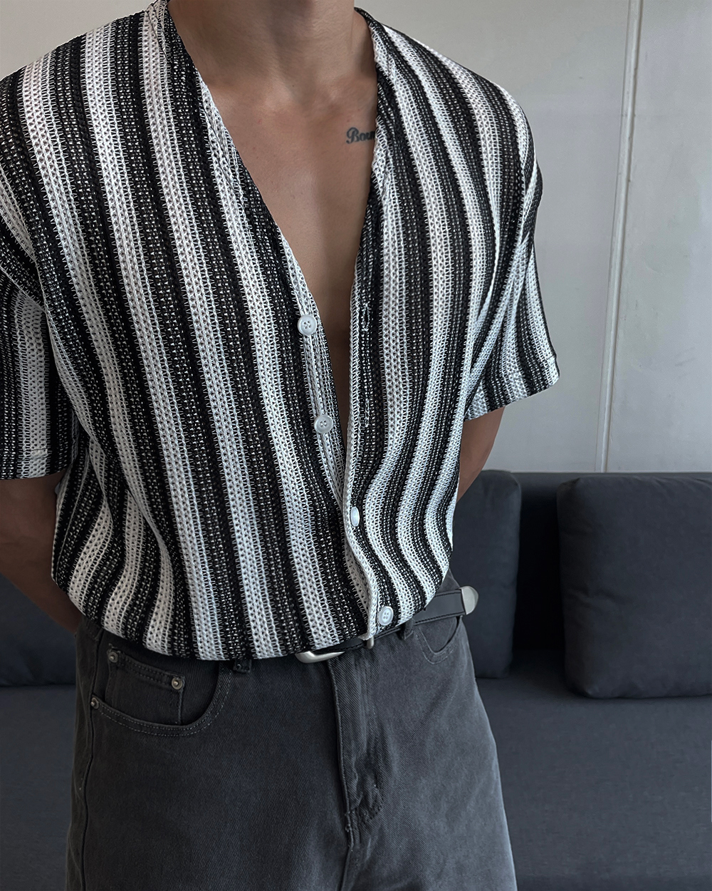 블라우스 모델 착용 이미지-S1L42