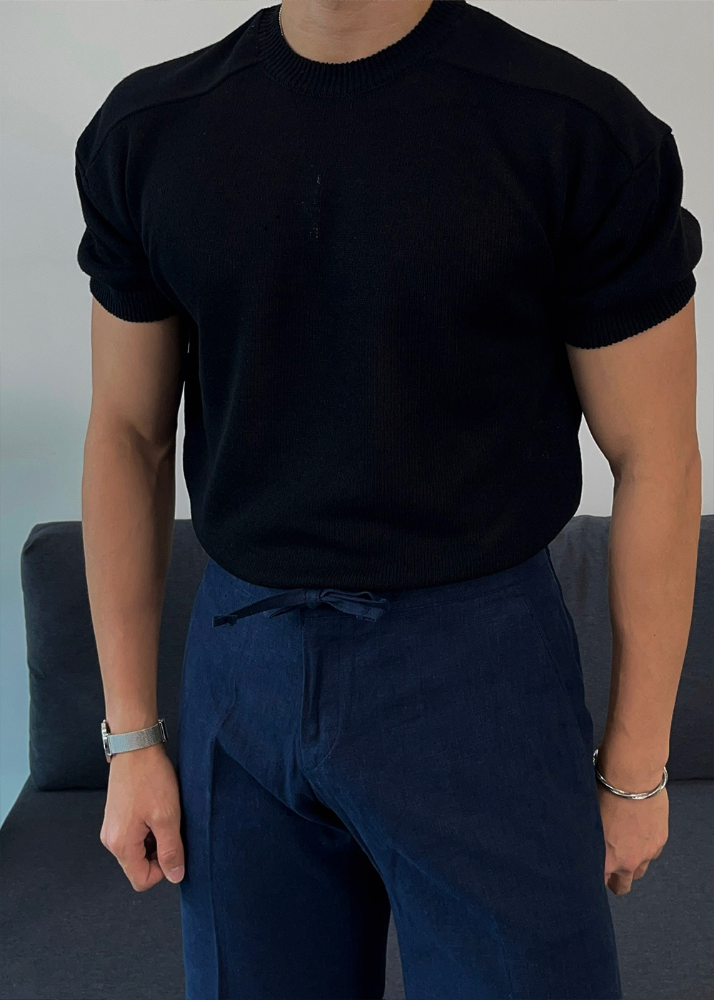 반팔 티셔츠 모델 착용 이미지-S8L11