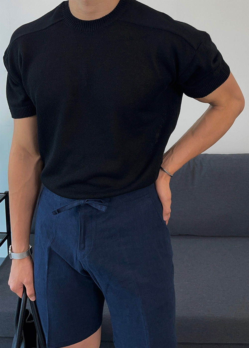 반팔 티셔츠 모델 착용 이미지-S8L7