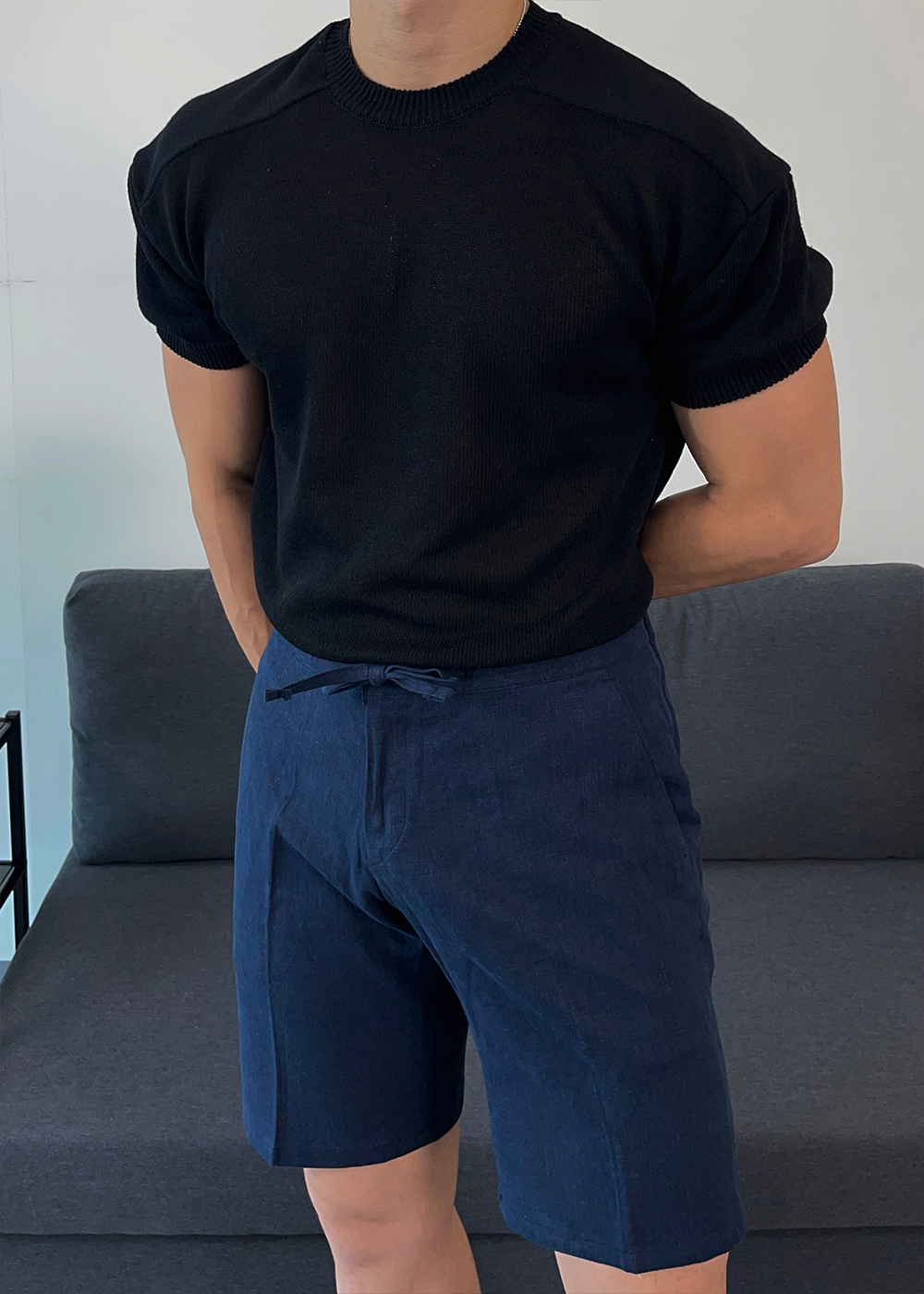 반팔 티셔츠 모델 착용 이미지-S8L9