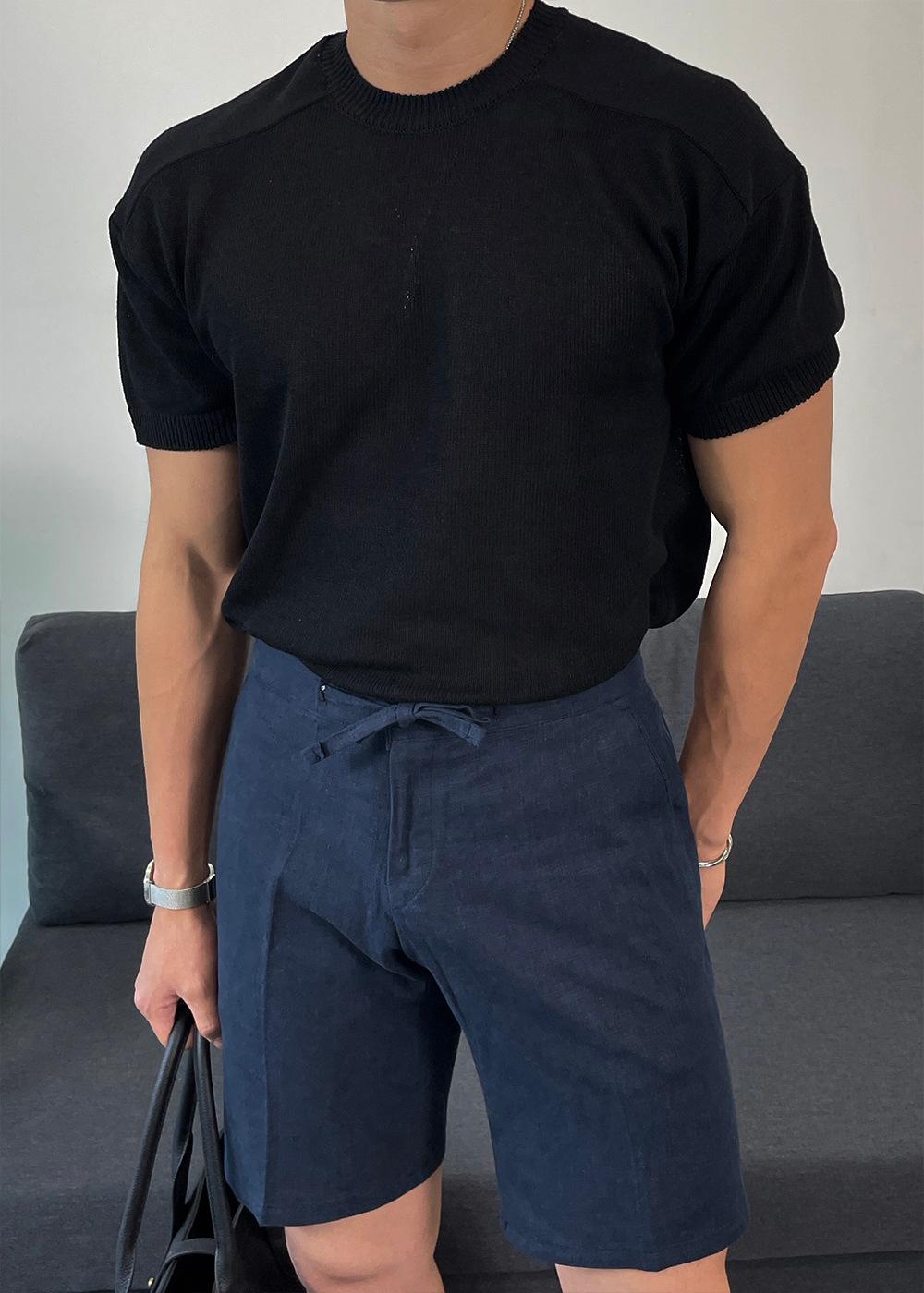 반팔 티셔츠 모델 착용 이미지-S8L2