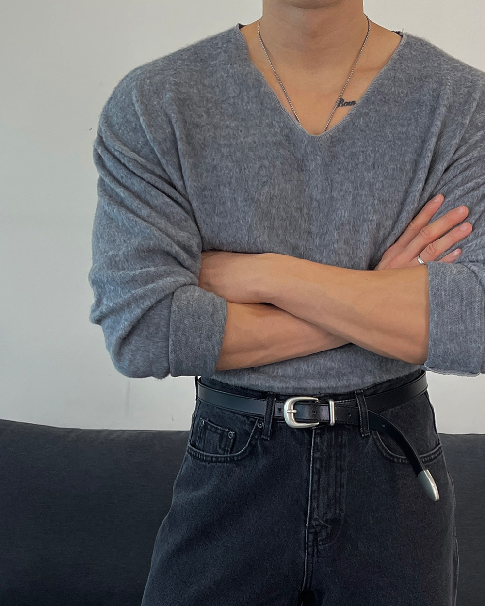 긴팔 티셔츠 모델 착용 이미지-S1L22