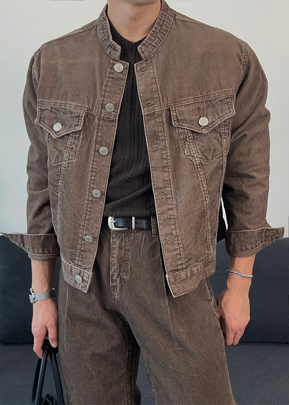 바지 모델 착용 이미지-S2L24