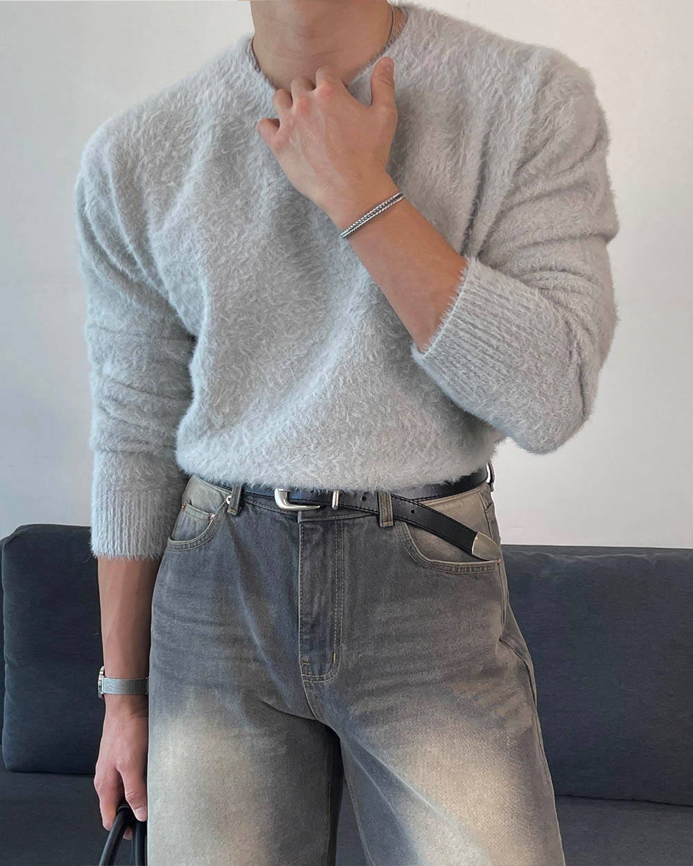 긴팔 티셔츠 모델 착용 이미지-S1L34