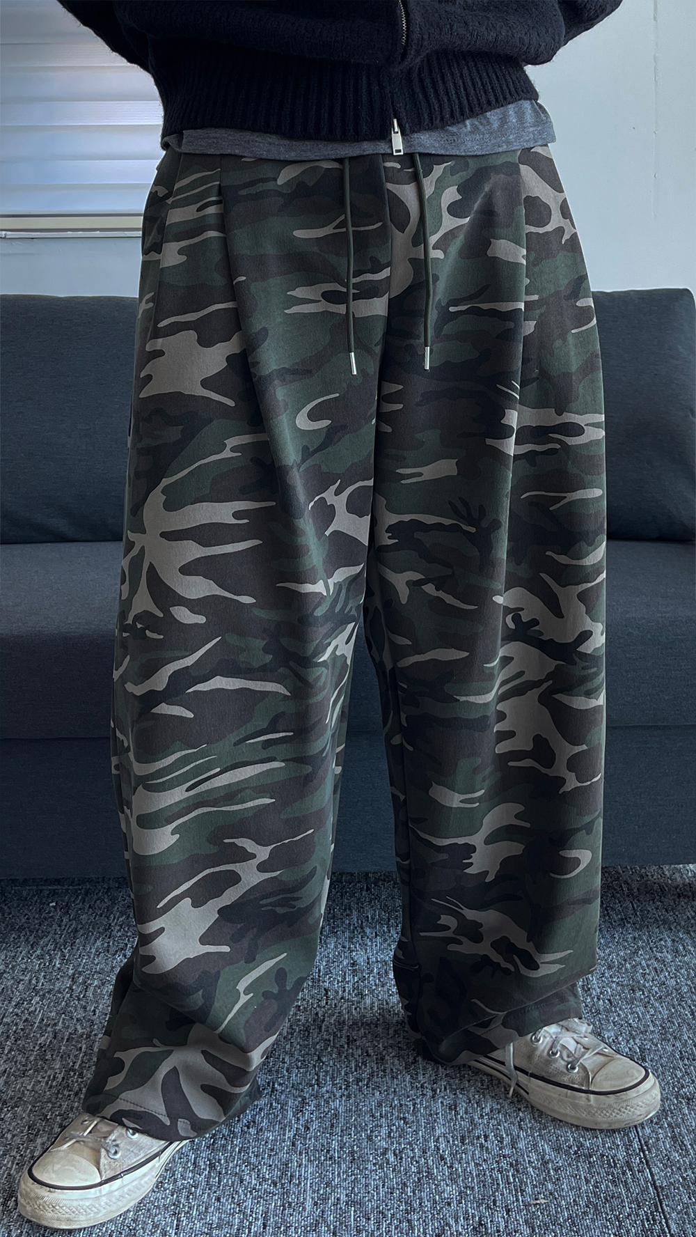 바지 모델 착용 이미지-S1L20