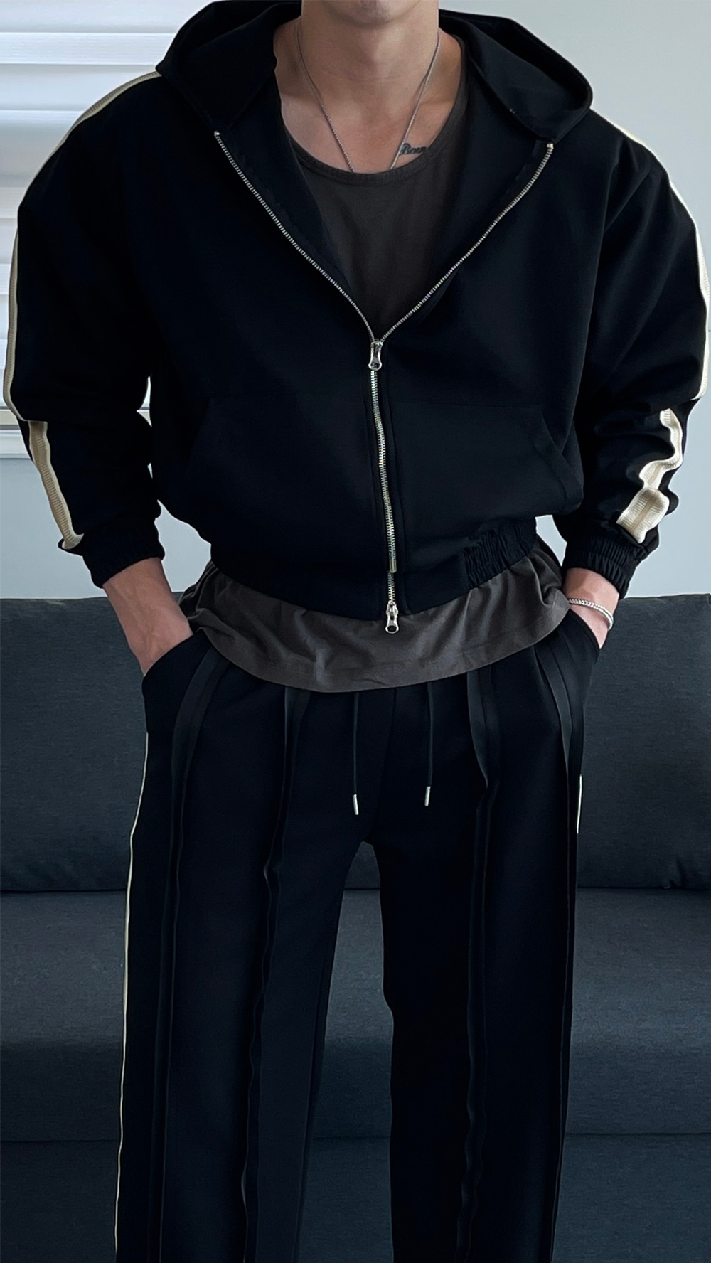 短袖T卹模特兒穿著圖片 - S1L32