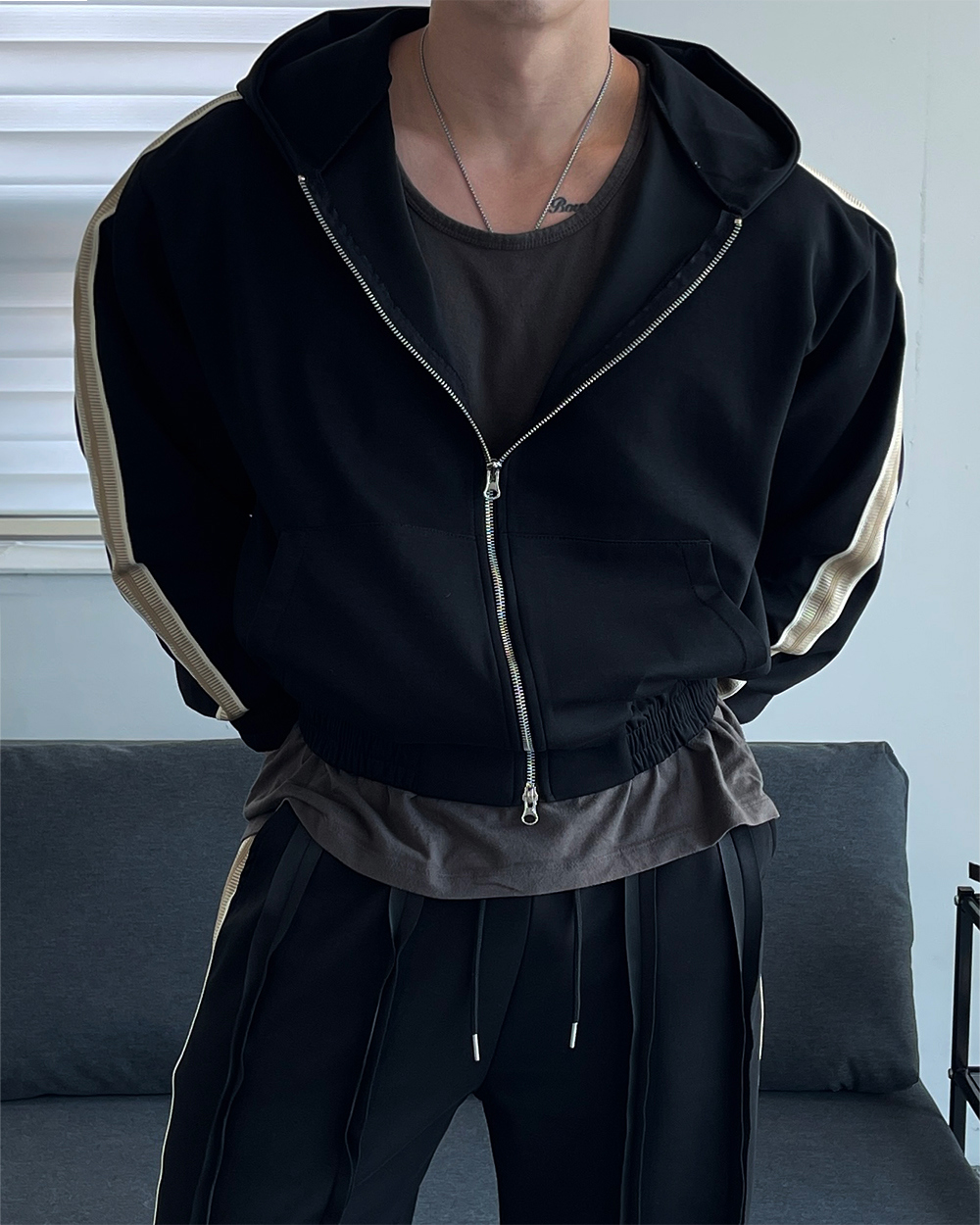 短袖T卹模特兒穿著圖片 - S1L39