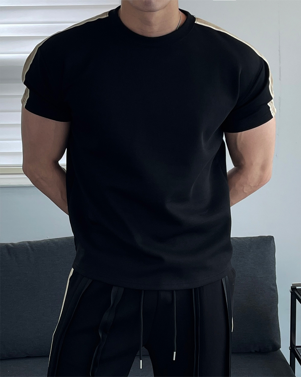 短袖T卹模特兒穿著圖片 - S1L30