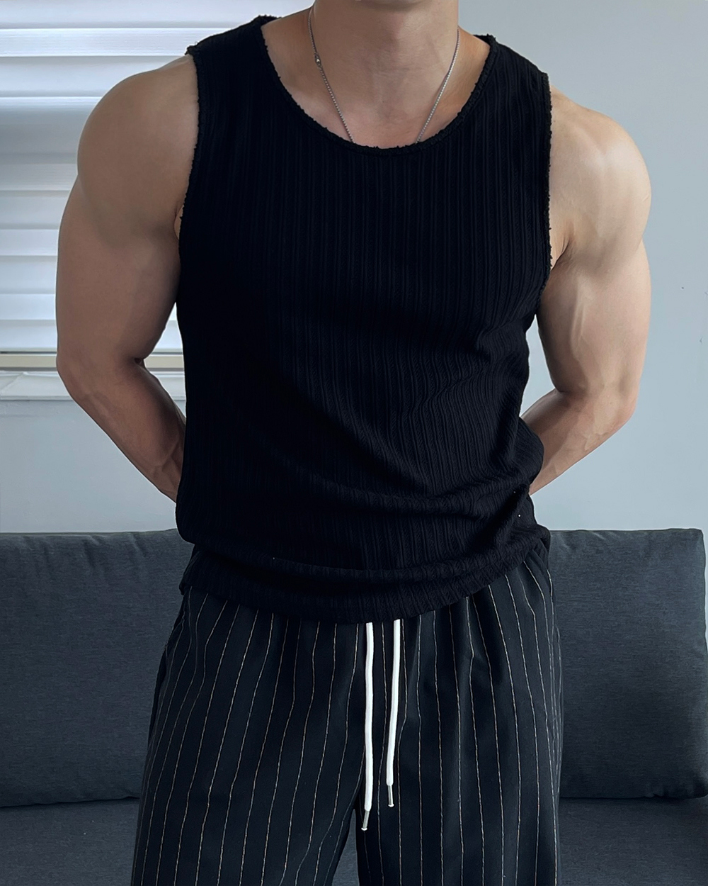 바지 모델 착용 이미지-S1L25