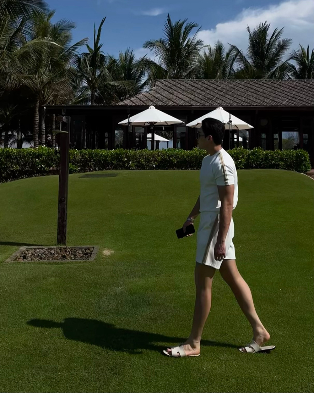 短袖T卹模特兒穿著圖片 - S5L3