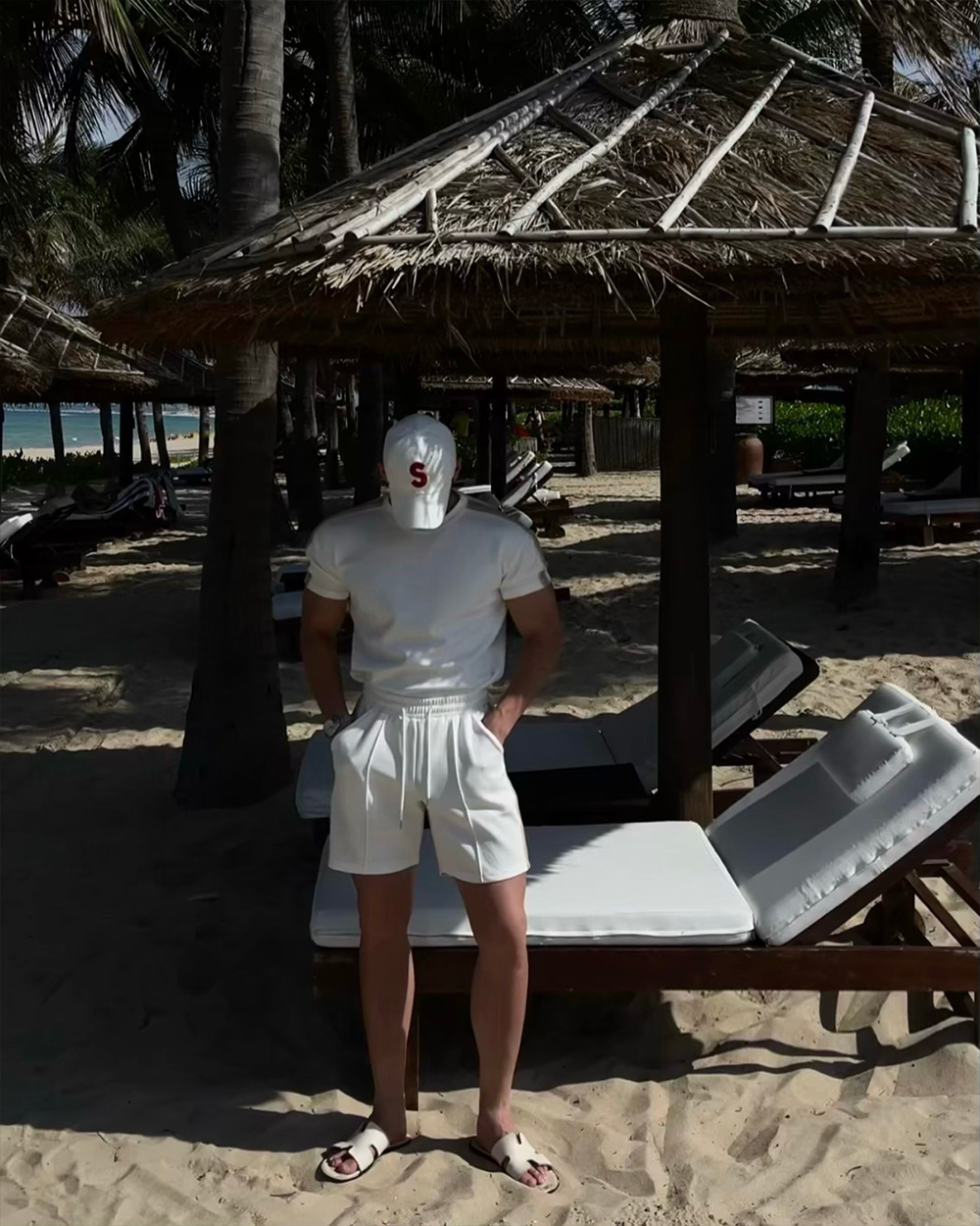 短袖T卹模特兒穿著圖片 - S5L9