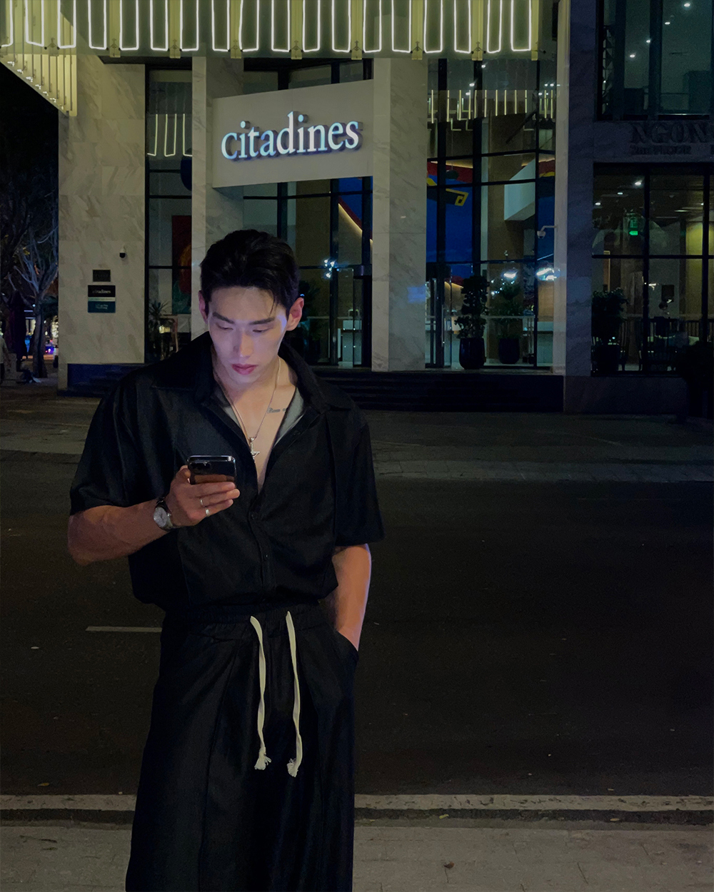 코트 모델 착용 이미지-S2L13