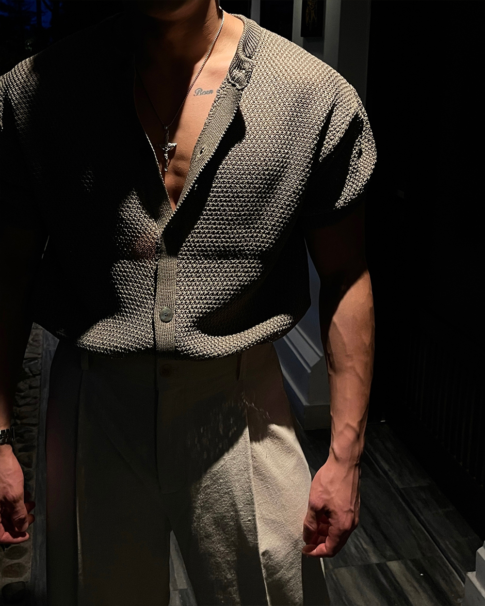 카디건 모델 착용 이미지-S2L4