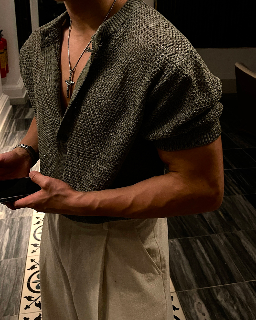 카디건 모델 착용 이미지-S2L7