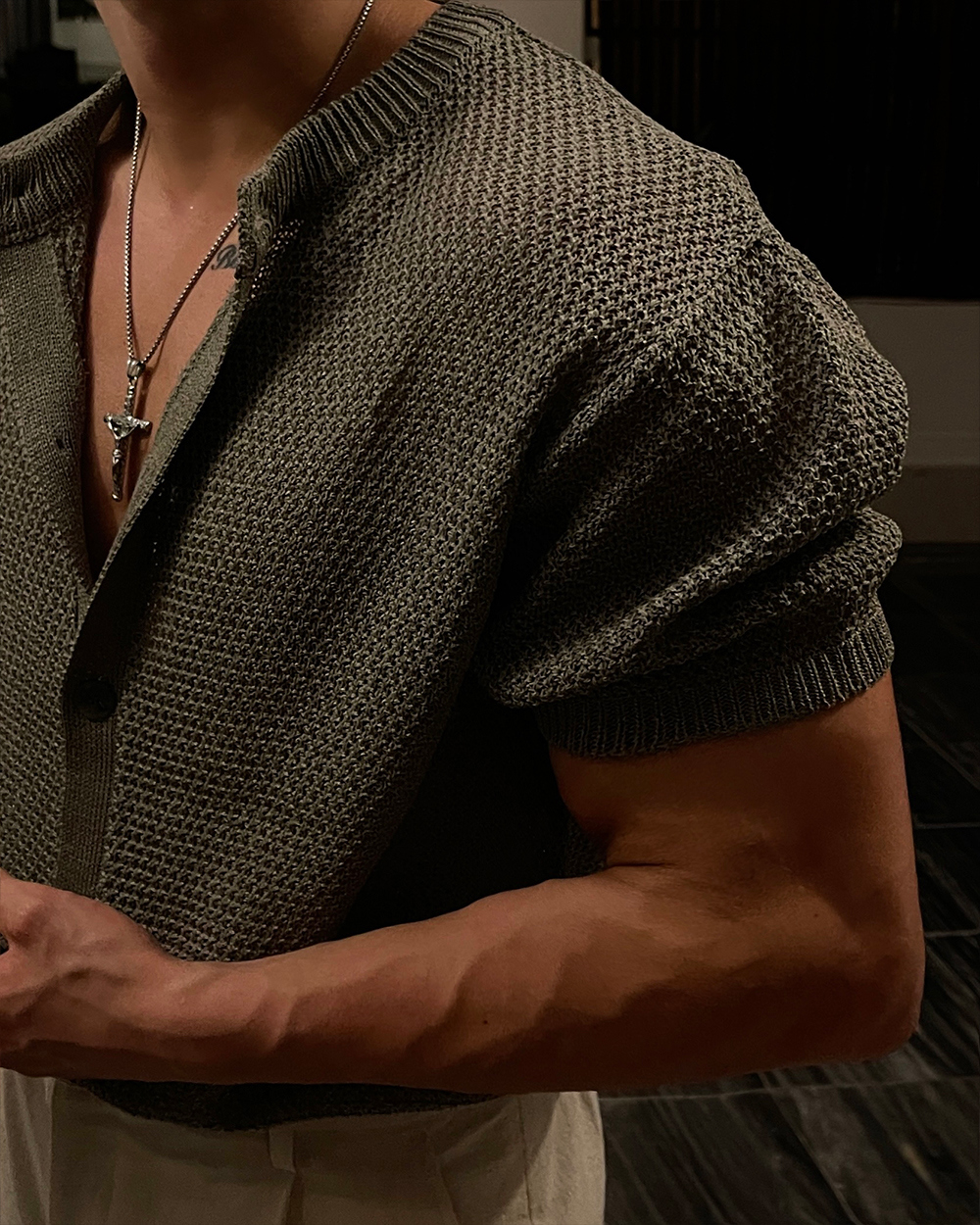 카디건 모델 착용 이미지-S2L9