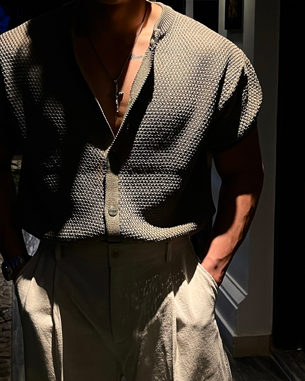 카디건 모델 착용 이미지-S2L6