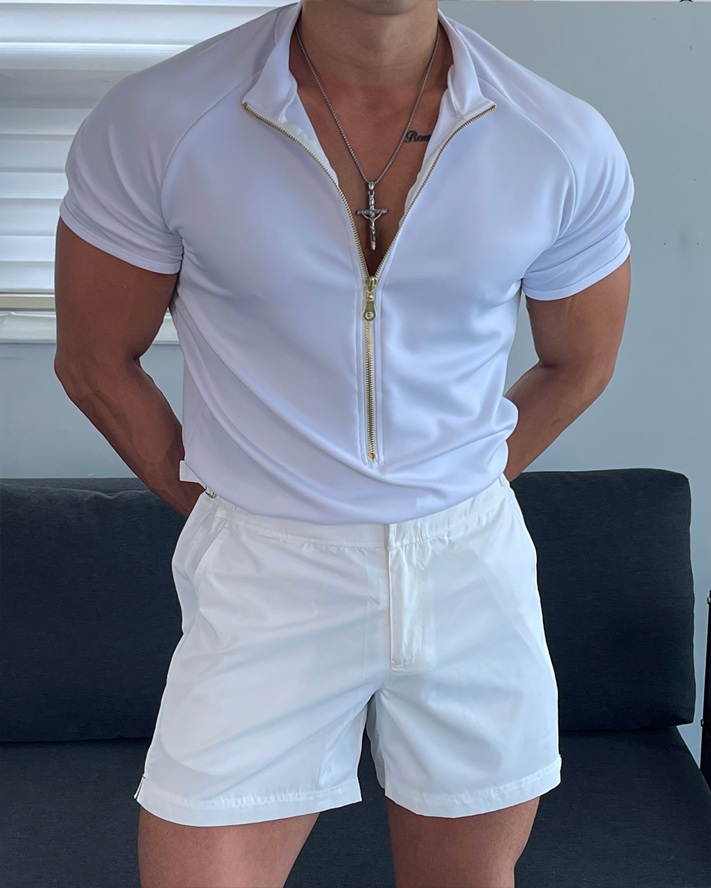 短袖T卹模特兒穿著圖片 - S1L22