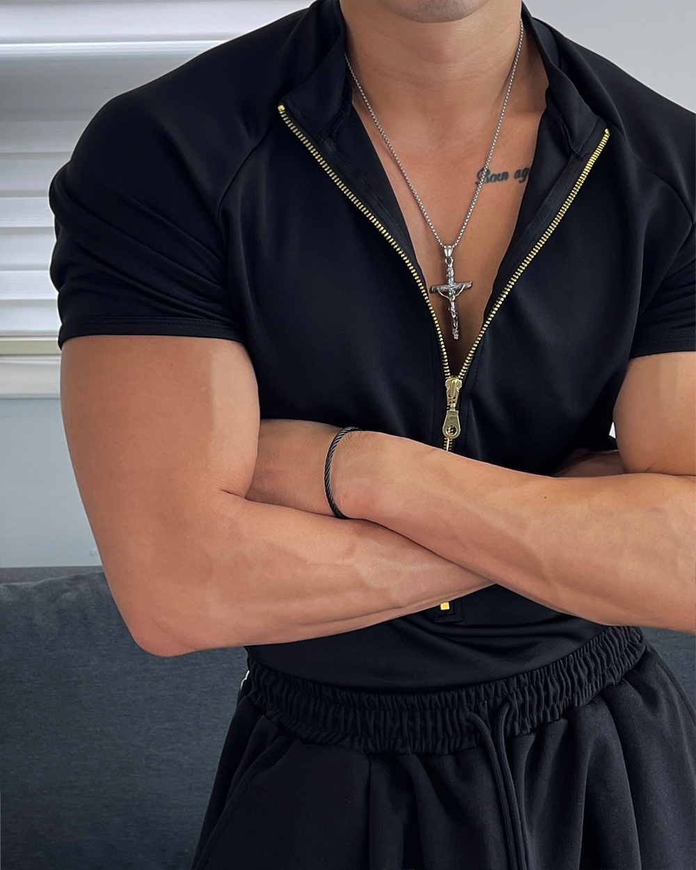 短袖T卹模特兒穿著圖片 - S1L45