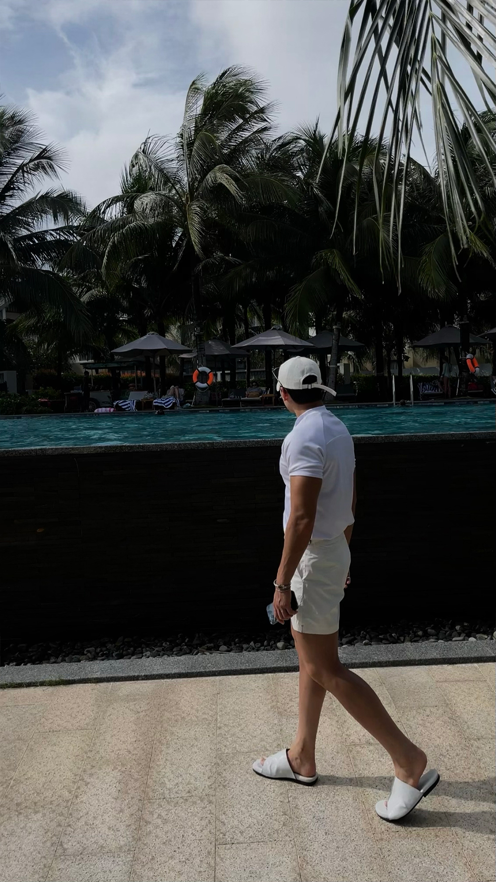 短袖T卹模特兒穿著圖片 - S5L9