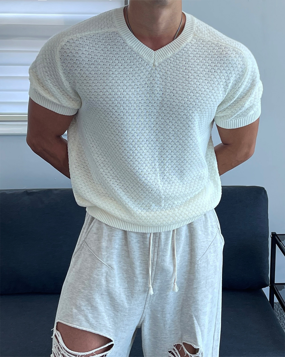 반팔 티셔츠 모델 착용 이미지-S1L35