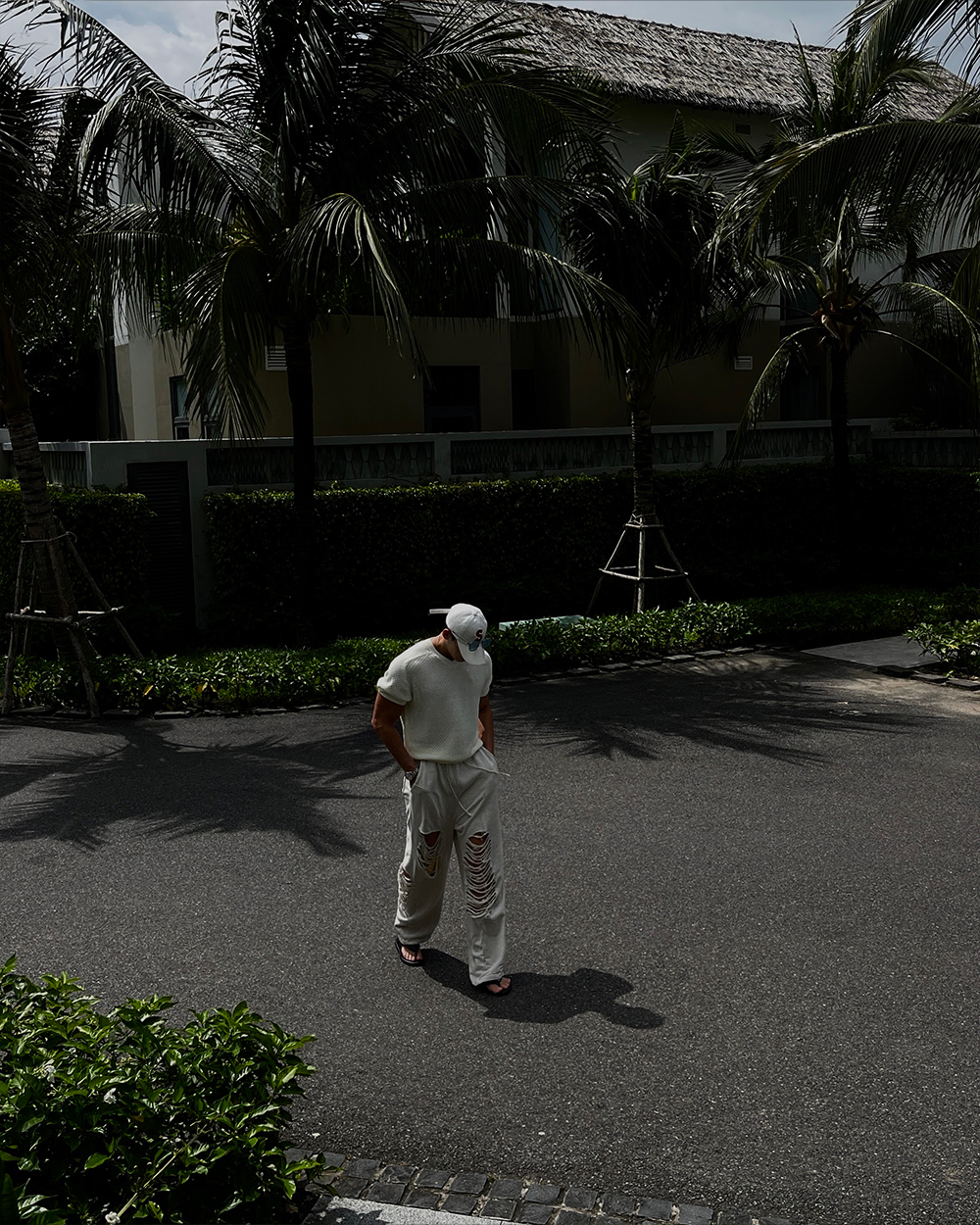 반팔 티셔츠 모델 착용 이미지-S2L14