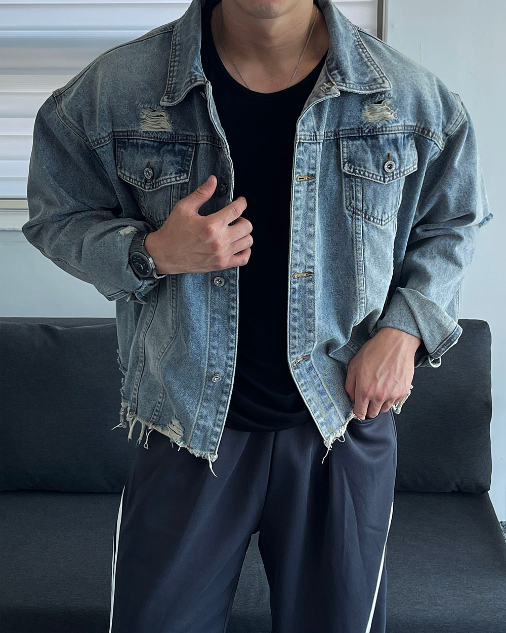 바지 모델 착용 이미지-S4L12