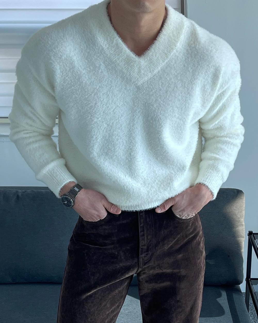 긴팔 티셔츠 모델 착용 이미지-S1L22